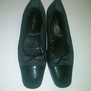 Almalfi, patent leather, cap toe, black shoes